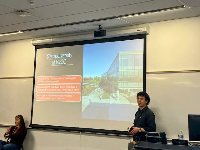 DESJ 298 student Austin Au presents his capstone work