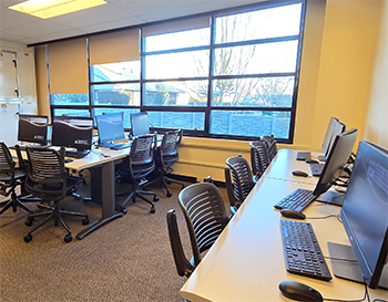 Olympus Hall Open Computer Lab