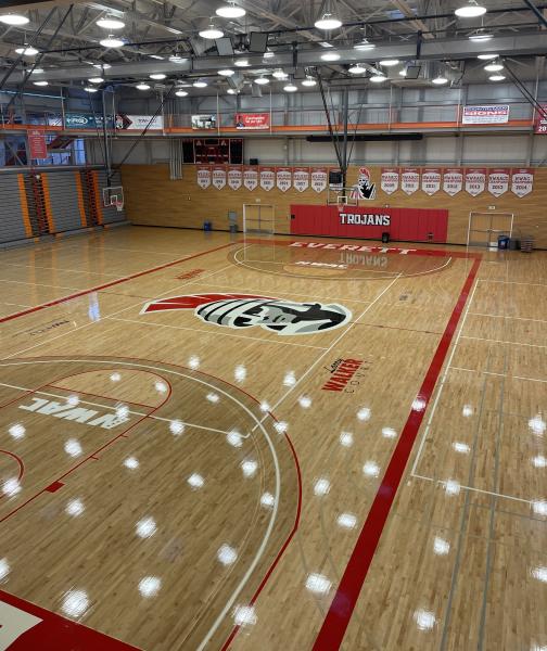Student Fitness Center Basketball Court